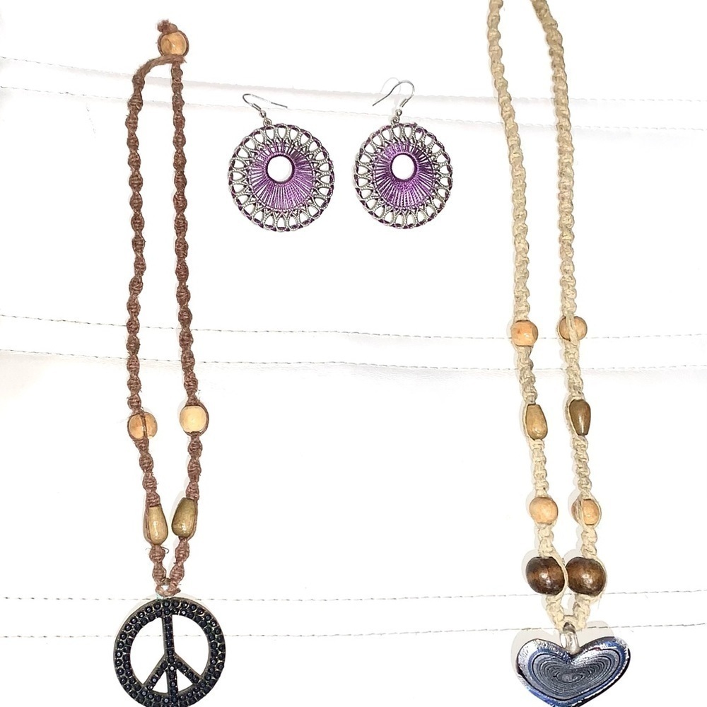 Jewelry bundle 2 necklaces and earrings - Picture 9 of 9